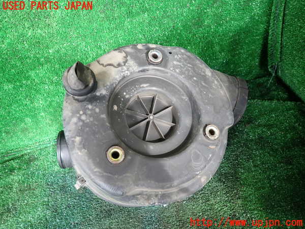 1UPJ-32782560]ビッグホーン(UBS73GW)エアクリーナーボックス 中古_m0002.jpg