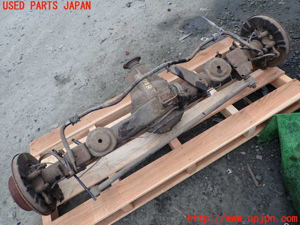 1UPJ-32784400]ビッグホーン(UBS73GW)リアデフホーシング 中古_m0001.jpg