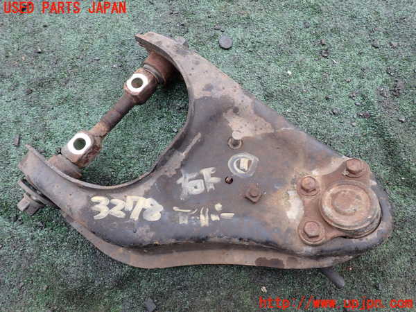 1UPJ-32785126]ビッグホーン(UBS73GW)右フロントアッパーアーム1 中古_m0001.jpg