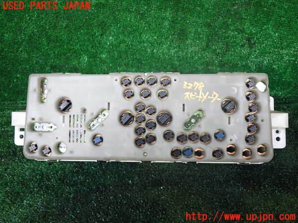 1UPJ-32786170]ビッグホーン(UBS73GW)スピードメーター 中古_m0003.jpg