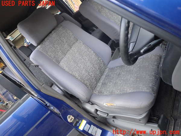 1UPJ-32787035]ビッグホーン(UBS73GW)運転席シート 中古_m0001.jpg