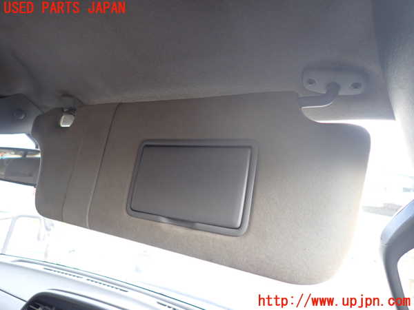 1UPJ-32787625]ビッグホーン(UBS73GW)室内サンバイザー右側 中古_m0002.jpg