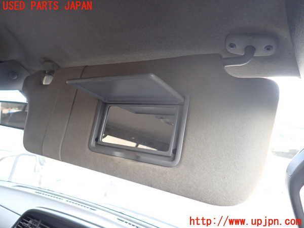 1UPJ-32787625]ビッグホーン(UBS73GW)室内サンバイザー右側 中古_m0003.jpg