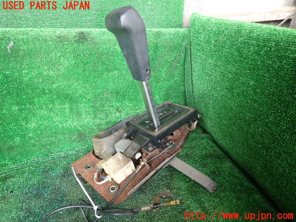 1UPJ-32787555]ビッグホーン(UBS73GW)ATシフトレバー 中古_m0003.jpg