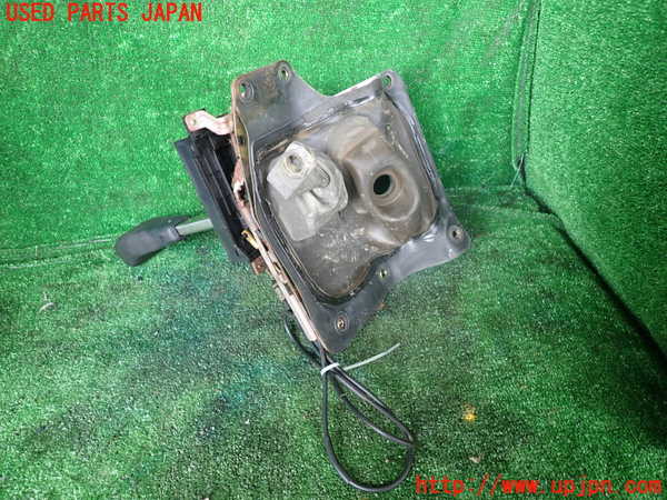 1UPJ-32787555]ビッグホーン(UBS73GW)ATシフトレバー 中古_m0004.jpg