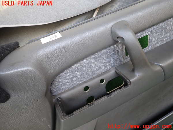 1UPJ-32781234]ビッグホーン(UBS73GW)右前ドア内張り 中古_m0002.jpg