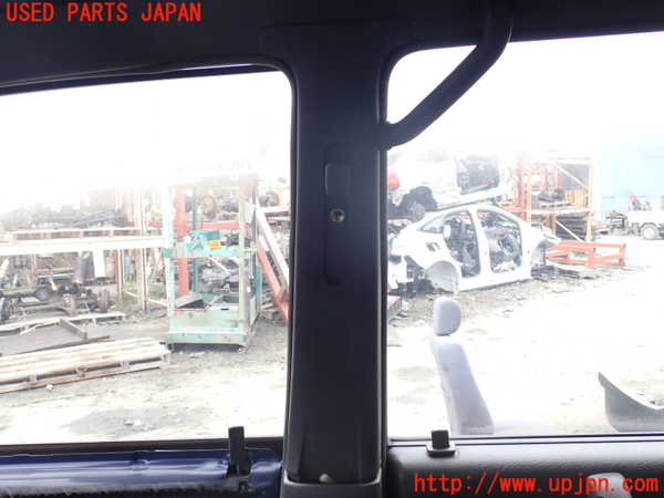 1UPJ-32787665]ビッグホーン(UBS73GW)右センターピラートリム 中古_m0002.jpg