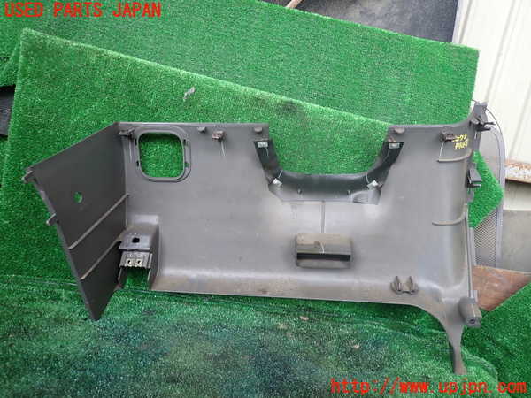 1UPJ-32787692]ビッグホーン(UBS73GW)内装トリム類2 中古_m0002.jpg