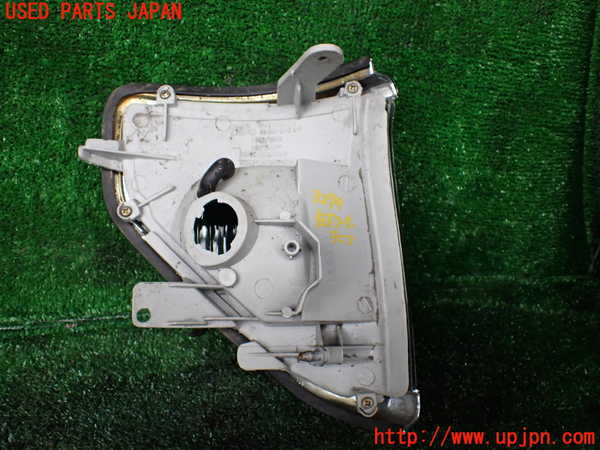 1UPJ-32791152]ランクルプラド(KZJ71W)左コーナーランプ 中古_m0003.jpg