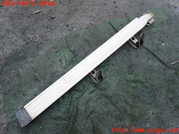 1UPJ-32791392]ランクルプラド(KZJ71W)左サイドステップ 中古_m0001.jpg