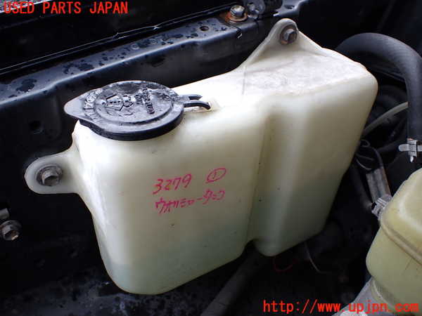 1UPJ-32796791]ランクルプラド(KZJ71W)ウォッシャータンク1 中古_m0001.jpg