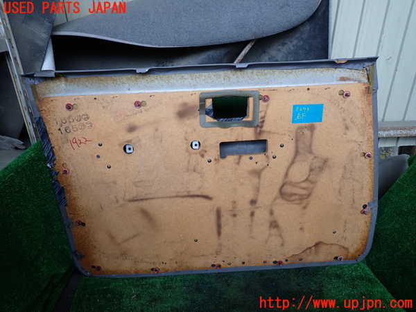 1UPJ-32791234]ランクルプラド(KZJ71W)右前ドア内張り 中古_m0004.jpg