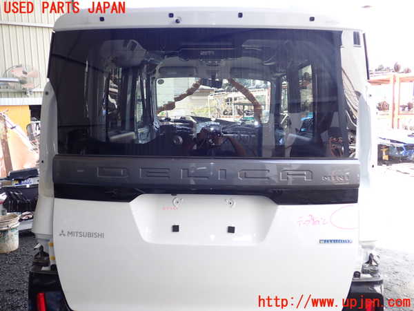 5UPJ-32801566]デリカミニ(B34A)バックドア リアゲート ハッチ M2L2 中古_m0002.jpg