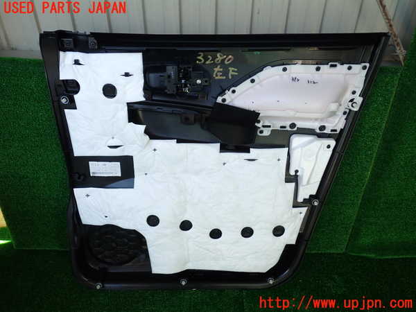 1UPJ-32801264]デリカミニ(B34A)左前ドア内張り 中古_m0004.jpg