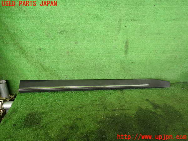 2UPJ-32811232]フィアット・600e(FH1FI)右前ドアパネル 中古_m0001.jpg