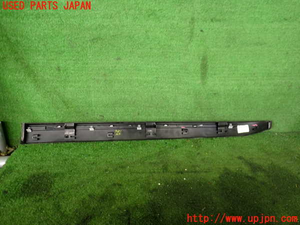 2UPJ-32811232]フィアット・600e(FH1FI)右前ドアパネル 中古_m0002.jpg