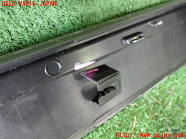 2UPJ-32811232]フィアット・600e(FH1FI)右前ドアパネル 中古_m0003.jpg