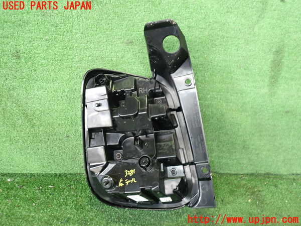 2UPJ-32811530]フィアット・600e(FH1FI)右テールランプ 中古_m0002.jpg