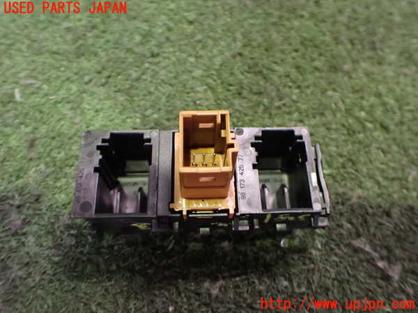 2UPJ-32816308]フィアット・600e(FH1FI)スイッチ3 中古_m0002.jpg