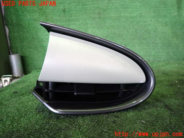 2UPJ-32817527]フィアット・600e(FH1FI)エアコン吹き出し口2 中古_m0001.jpg