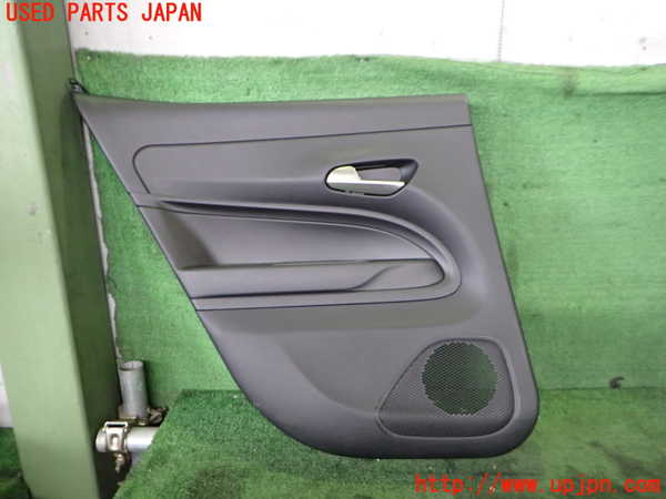 2UPJ-32811324]フィアット・600e(FH1FI)左後ドア内張り 中古_m0001.jpg