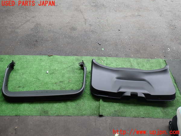 2UPJ-32811578]フィアット・600e(FH1FI)バックドア内張り 中古_m0001.jpg