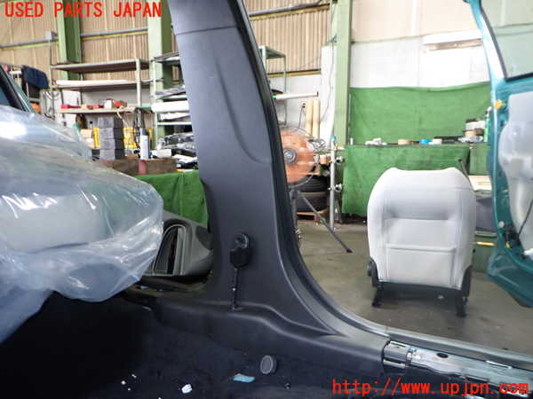 2UPJ-32817670]フィアット・600e(FH1FI)左センターピラートリム 中古_m0003.jpg