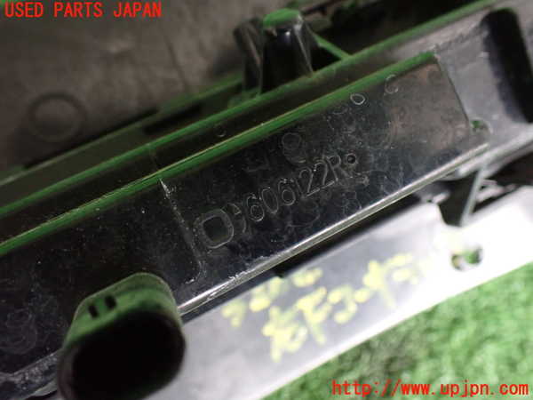 2UPJ-32821150]ベンツ C180 ステーションワゴン(204249)(S204)右コーナーランプ 中古_m0003.jpg