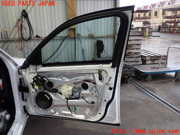 2UPJ-32821230]ベンツ C180 ステーションワゴン(204249)(S204)右前ドア (43R-00049 M25) 中古_m0004.jpg