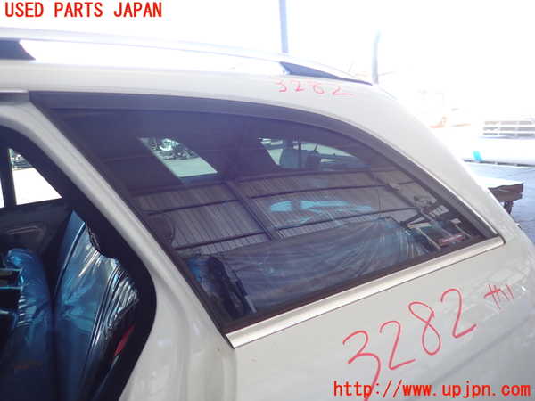 2UPJ-32821382]ベンツ C180 ステーションワゴン(204249)(S204)左クォーターガラス (43R-00048 M187) 中古_m0001.jpg