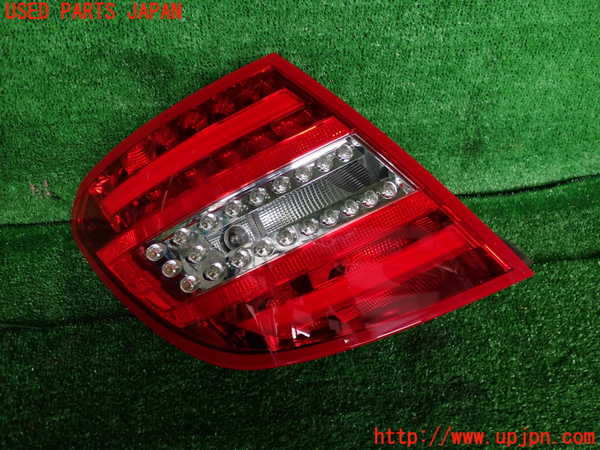 2UPJ-32821536]ベンツ C180 ステーションワゴン(204249)(S204)左テールランプ 中古_m0001.jpg
