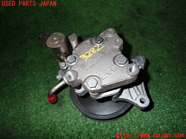 2UPJ-32824250]ベンツ C180 ステーションワゴン(204249)(S204)パワステポンプ 中古_m0002.jpg
