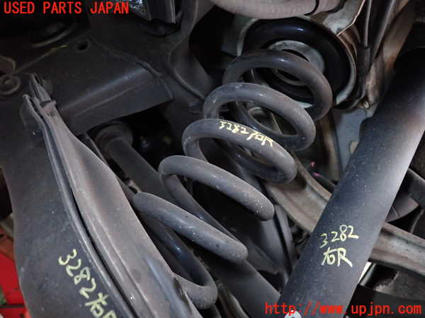 2UPJ-32825100]ベンツ C180 ステーションワゴン(204249)(S204)右リアスプリング 中古_m0001.jpg