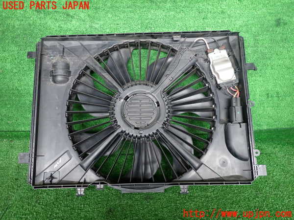 2UPJ-32826836]ベンツ C180 ステーションワゴン(204249)(S204)電動ファン1 中古_m0003.jpg
