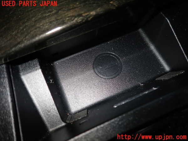 2UPJ-32827821]ベンツ C180 ステーションワゴン(204249)(S204)灰皿1 中古_m0003.jpg