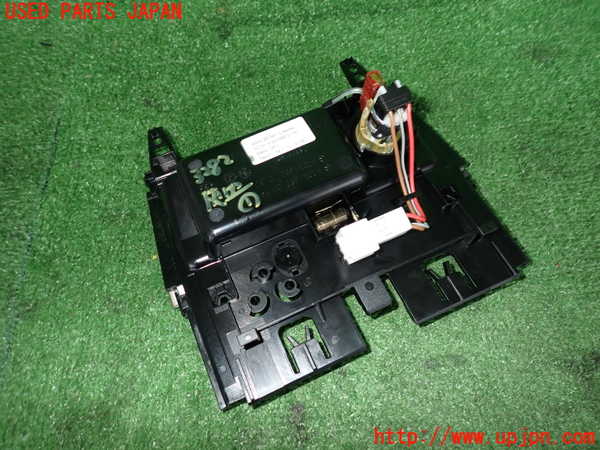 2UPJ-32827821]ベンツ C180 ステーションワゴン(204249)(S204)灰皿1 中古_m0004.jpg