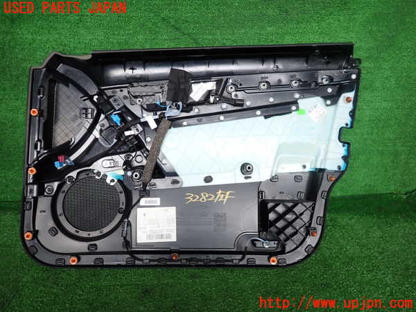 2UPJ-32821264]ベンツ C180 ステーションワゴン(204249)(S204)左前ドア内張り 中古_m0003.jpg