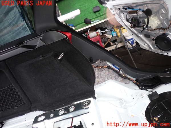 2UPJ-32827680]ベンツ C180 ステーションワゴン(204249)(S204)左リアピラートリム 中古_m0003.jpg