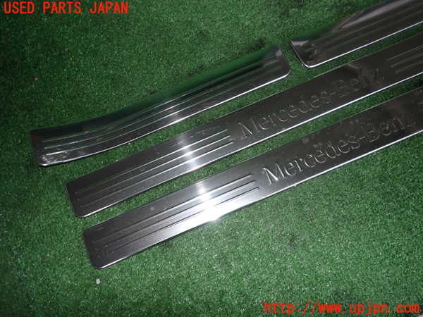 2UPJ-32827740]ベンツ C180 ステーションワゴン(204249)(S204)スカッフプレート 中古_m0003.jpg