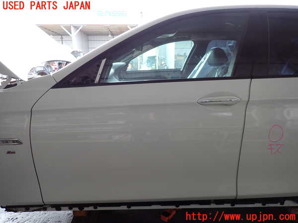 2UPJ-32831260]BMW アクティブハイブリッド5 F10(AH5)(FZ35)左前ドア 中古 AGC M62 43R-00050_m0001.jpg