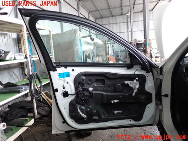 2UPJ-32831260]BMW アクティブハイブリッド5 F10(AH5)(FZ35)左前ドア 中古 AGC M62 43R-00050_m0004.jpg