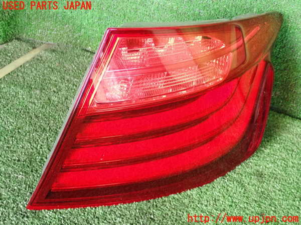 2UPJ-32831530]BMW アクティブハイブリッド5 F10(AH5)(FZ35)右テールランプ 中古_m0001.jpg