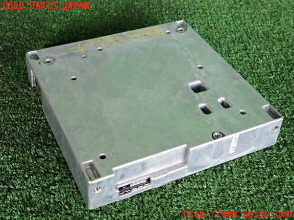 2UPJ-32836660]BMW アクティブハイブリッド5 F10(AH5)(FZ35)TVチューナー 中古_m0002.jpg