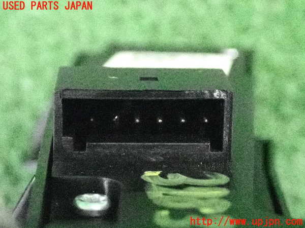 2UPJ-32836309]BMW アクティブハイブリッド5 F10(AH5)(FZ35)スイッチ4(パーキングソナー 横滑り防止OFF 走行モード) 中古_m0004.jpg
