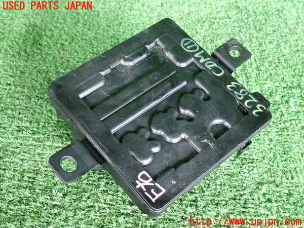 2UPJ-32836156]BMW アクティブハイブリッド5 F10(AH5)(FZ35)コンピューター11 中古_m0002.jpg