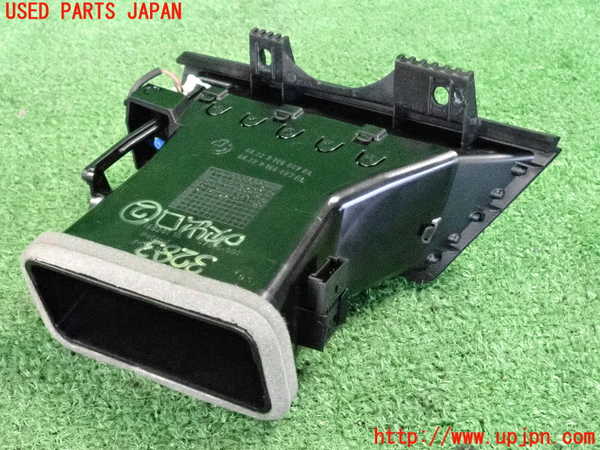 2UPJ-32837527]BMW アクティブハイブリッド5 F10(AH5)(FZ35)エアコン吹き出し口2 中古_m0003.jpg
