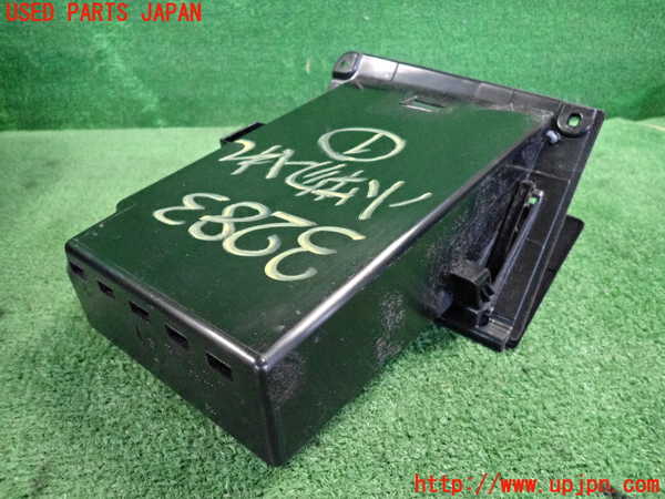 2UPJ-32837841]BMW アクティブハイブリッド5 F10(AH5)(FZ35)小物入れ1 中古_m0003.jpg