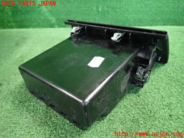 2UPJ-32837841]BMW アクティブハイブリッド5 F10(AH5)(FZ35)小物入れ1 中古_m0004.jpg