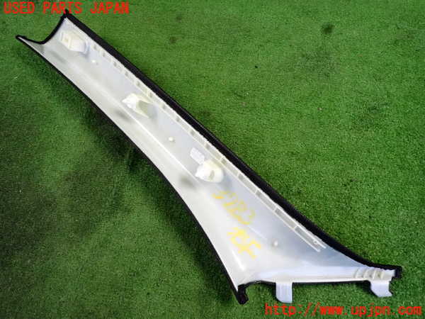 2UPJ-32837655]BMW アクティブハイブリッド5 F10(AH5)(FZ35)右フロントピラートリム 中古_m0002.jpg