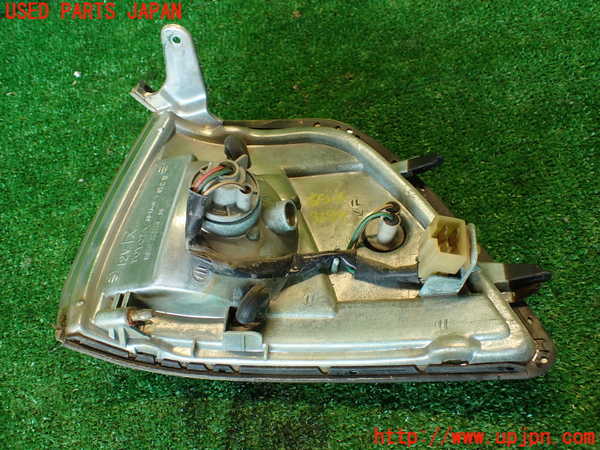 2UPJ-32841150]クラウン 4ドア ハードトップ(GS131)右コーナーランプ 中古_m0004.jpg